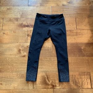 Lululemom Tight Stuff Tight crops